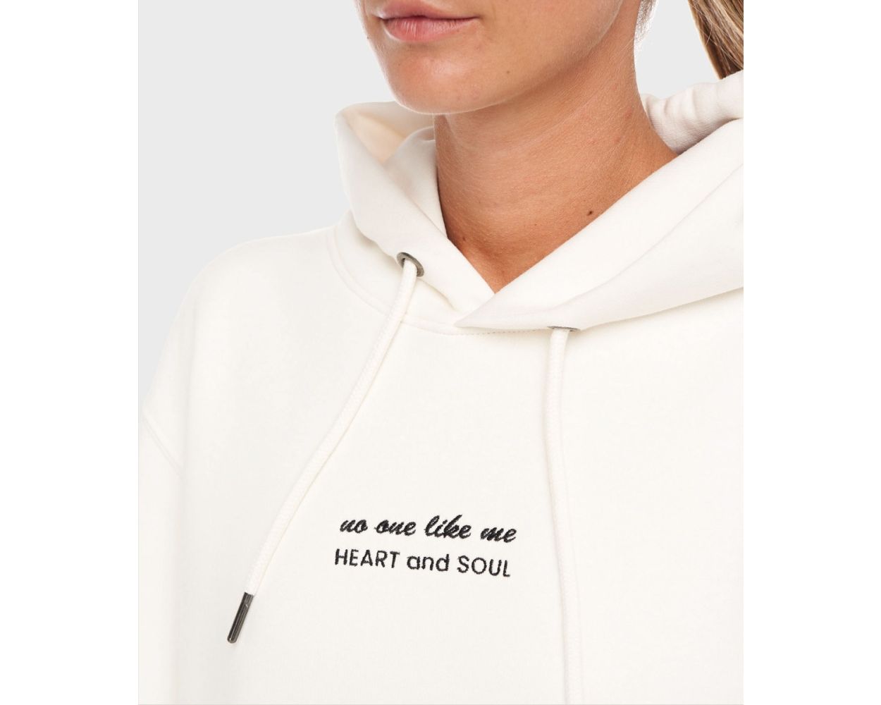 hoodie-no-one-vanilla-detail